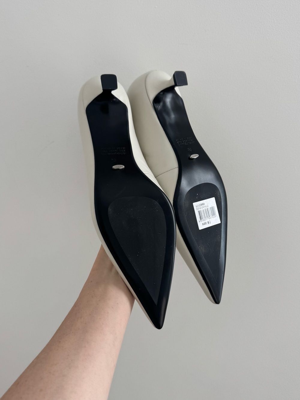 NWB Tony Bianco Cherry Pump in “Dove” - Picture 9 of 12